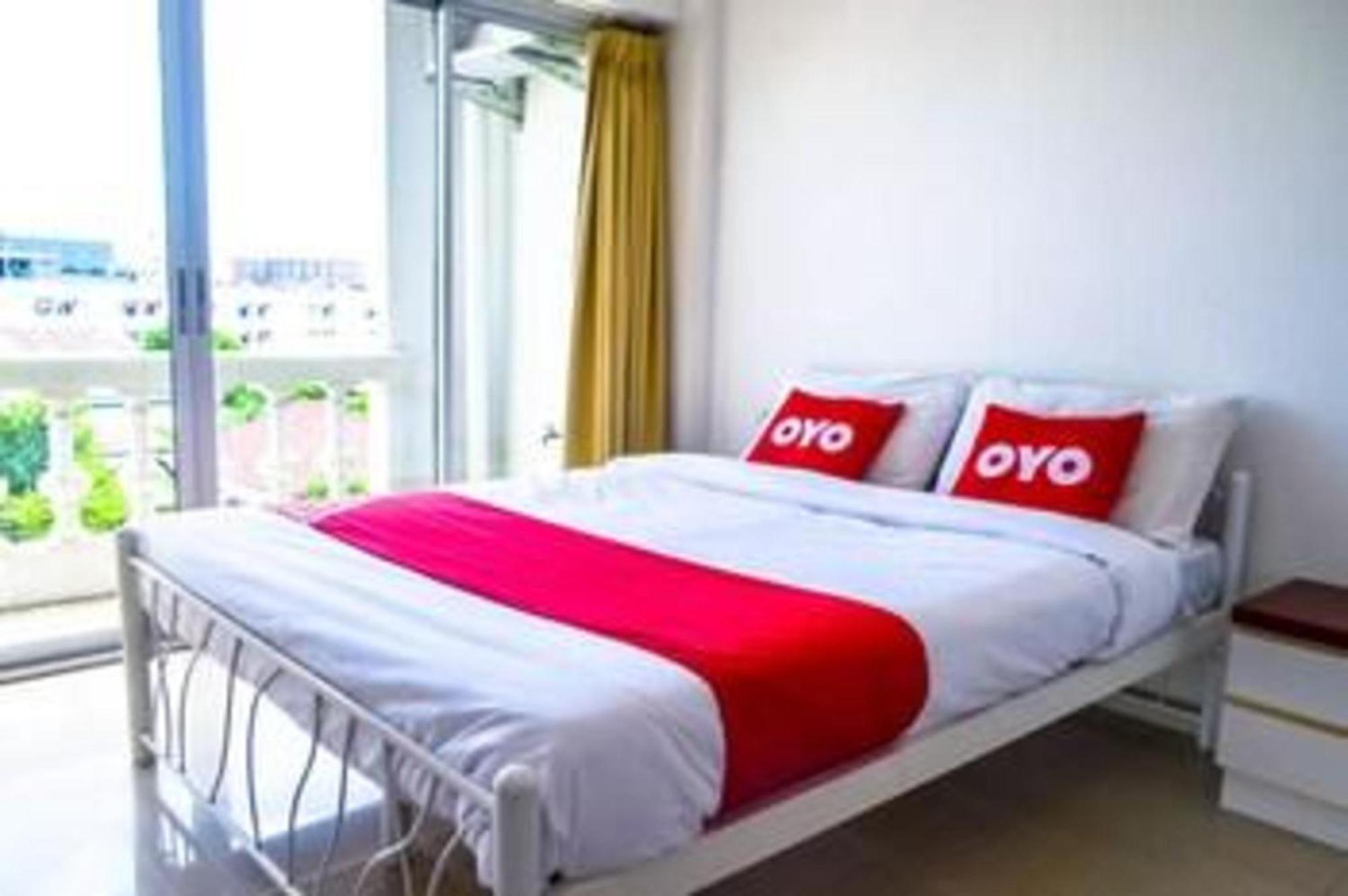 Super Oyo 498 Ladawan Villa Bangkok Exterior photo