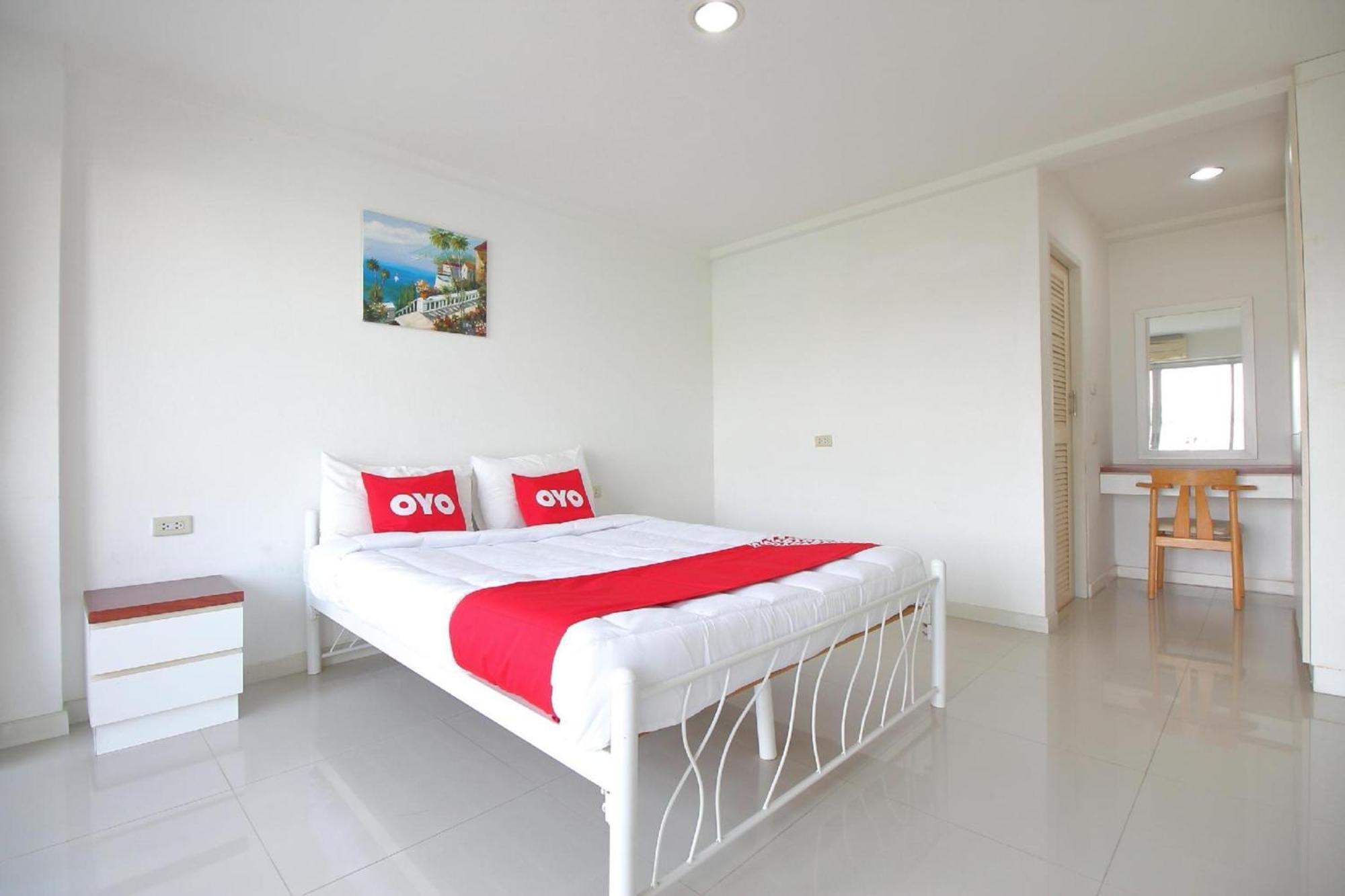 Super Oyo 498 Ladawan Villa Bangkok Exterior photo