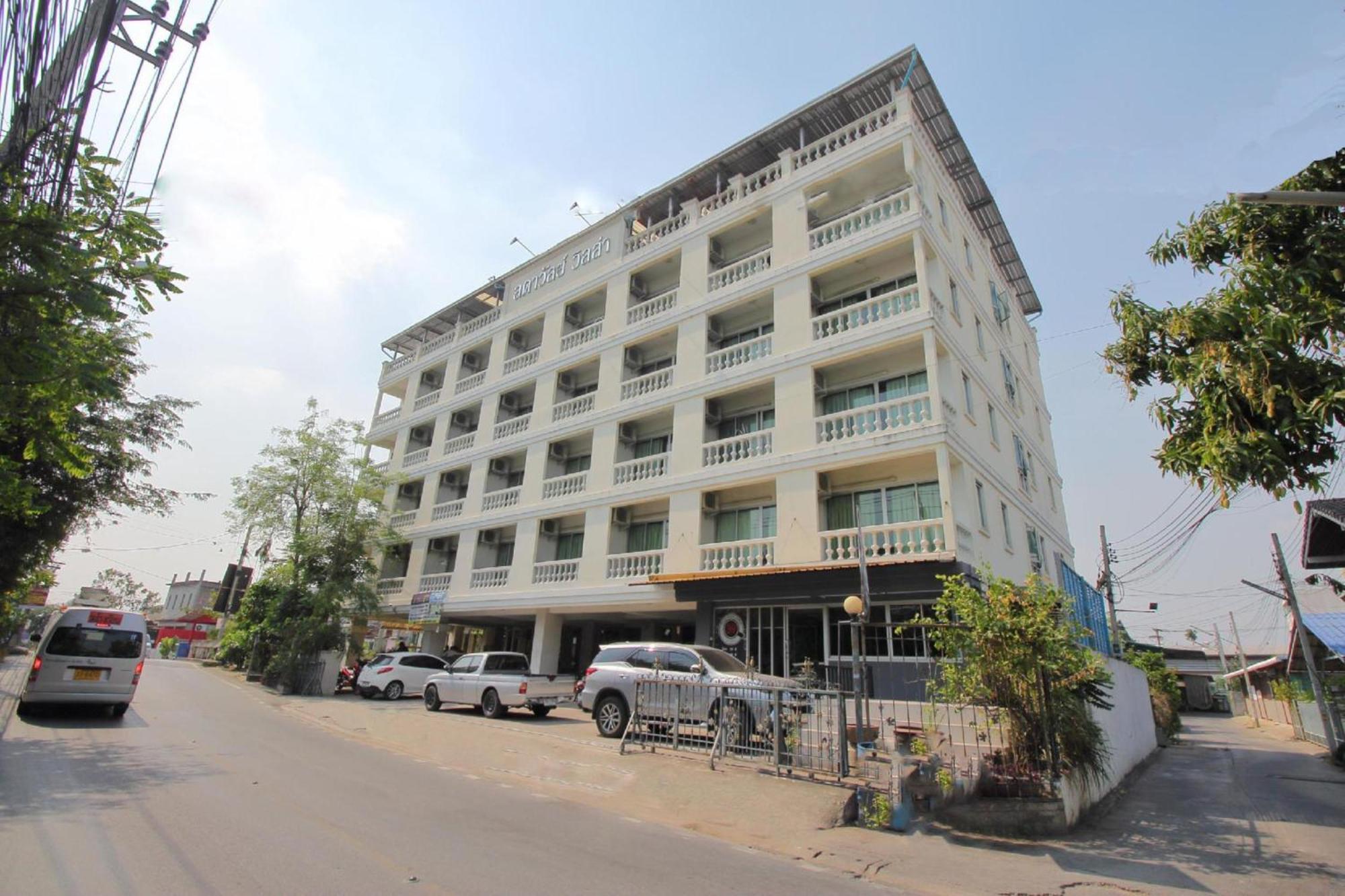 Super Oyo 498 Ladawan Villa Bangkok Exterior photo