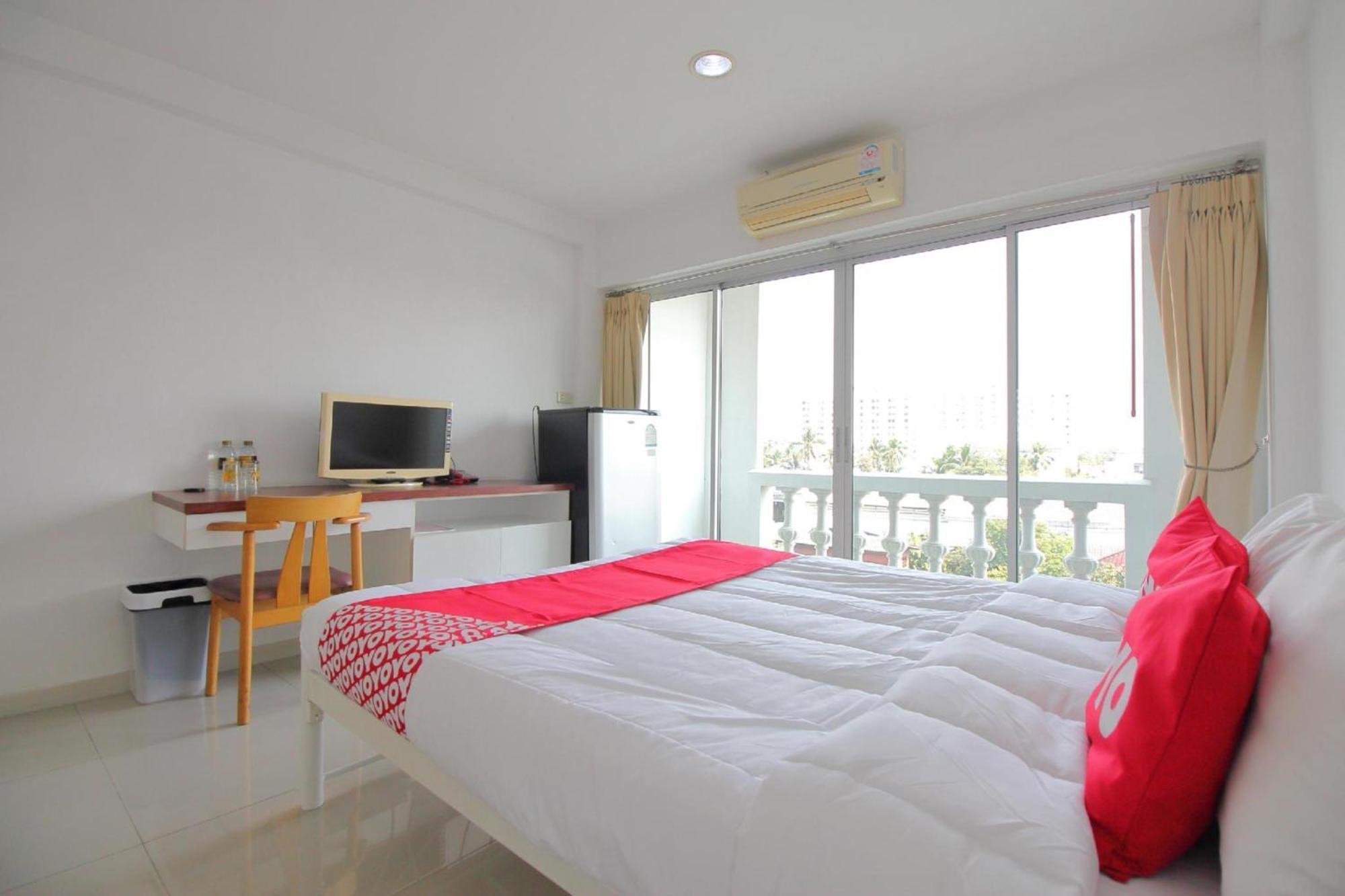 Super Oyo 498 Ladawan Villa Bangkok Exterior photo